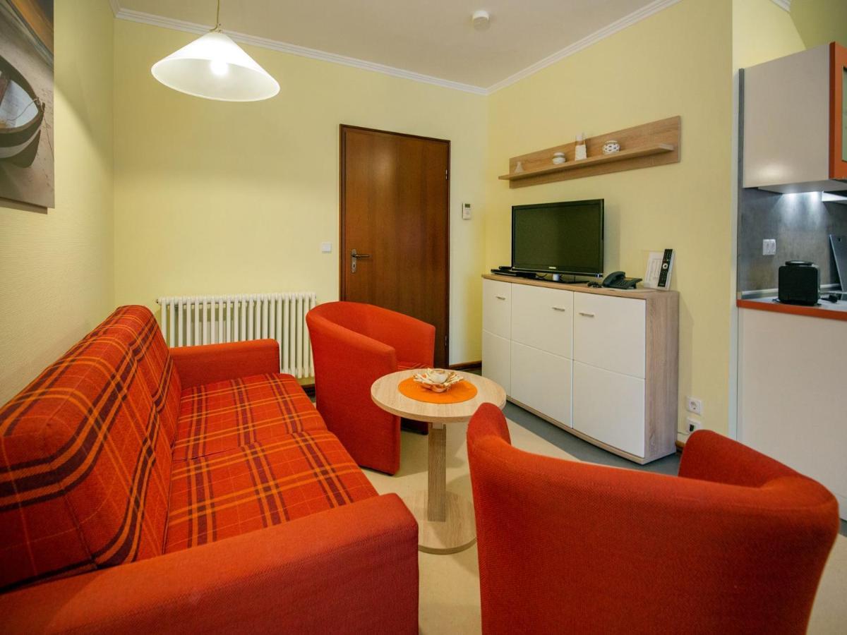 Apartment Duenenpark - Komfortplus Mit 2 Schlafzimmern Und Balkon Im Dachgeschoss 048